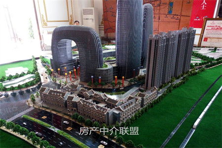 城北思源四巷4室2厅2卫79.8万150m2出售